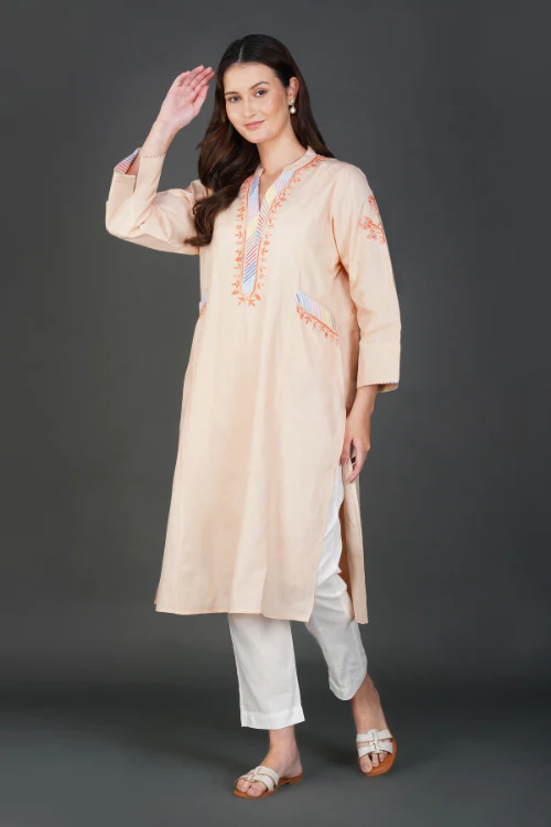 Phae Yusra Cotton Linen Kurta With Hand Chikankari - Image 2