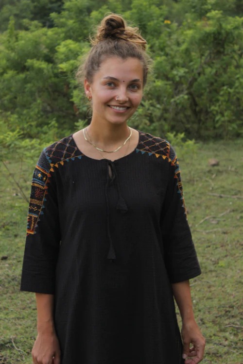 Porgai 'Black Irakkaikal' Hand Embroidery Cotton Kurta