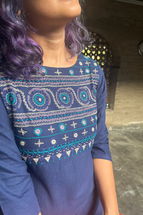 Porgai 'Gowri Mirror Work' Hand Embroidery Cotton Kurta - Image 2
