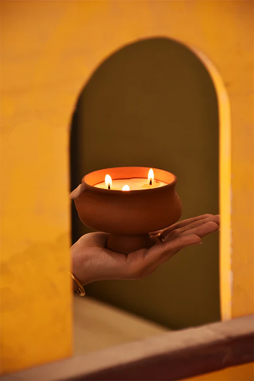 Anantaya Pratah Luxury Candle Terracotta - Image 3