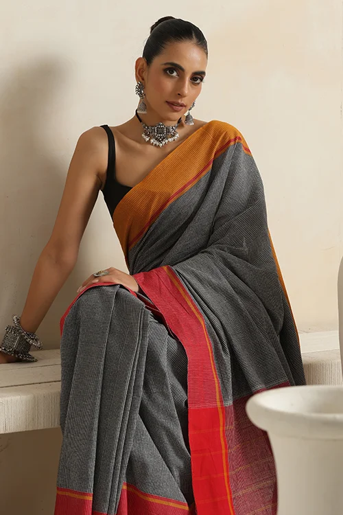 Punarjeevana Ganga Jamuna Red-Mustard Border Reversible Patteda Anchu - Image 5