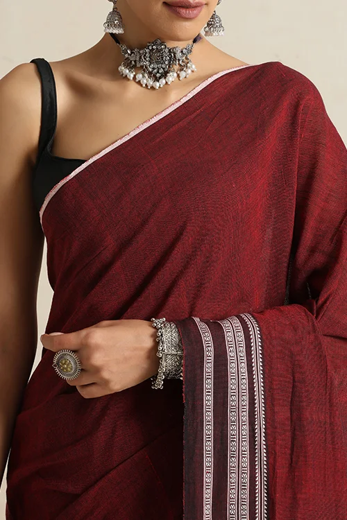 Punarjeevana Single Maroon Border Reversible Hubli - Image 2