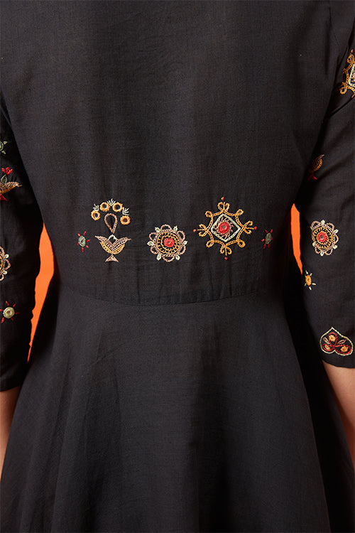 Okhai 'Queenlike' Kutch Embroidered Flare Dress - Image 3