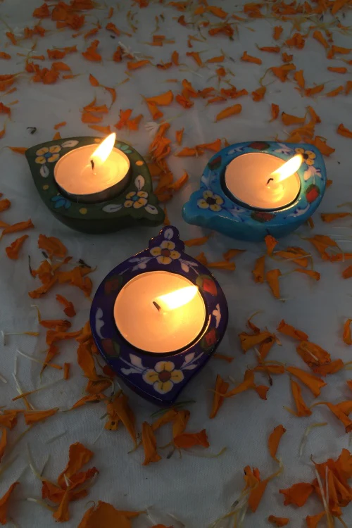 Ram Gopal Blue Pottery Handcrafted 'Blue Bell Diya T-Candles ' Blue Green Yellow - Image 2