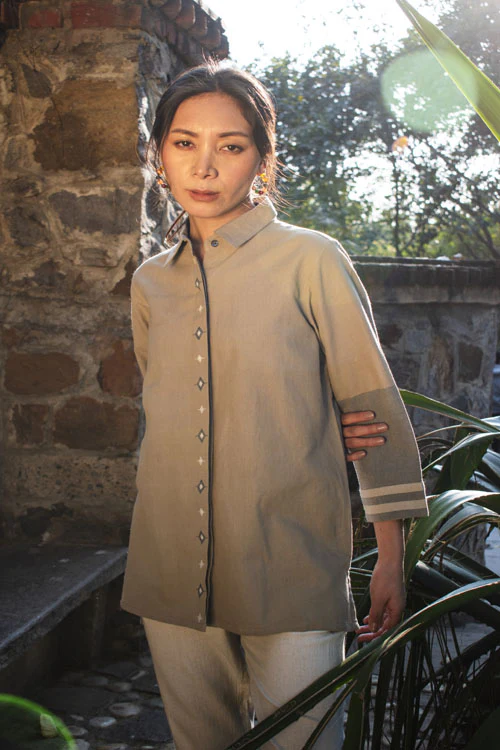 Rangsutra Akriti Beige Handwoven Extra-Weft Collared Shirt - Image 5