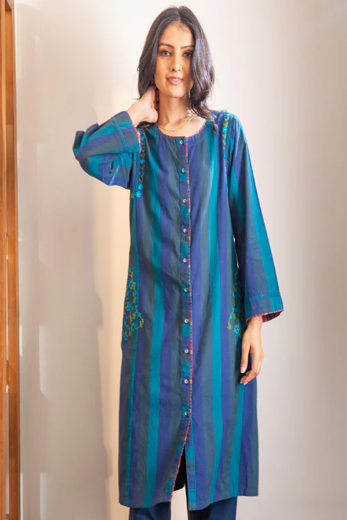 Rangsutra Haveli Crewel Blue Kimono Sleeve Kurta - Image 2