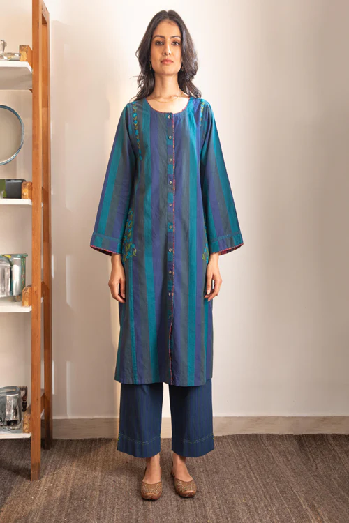 Rangsutra Haveli Crewel Blue Kimono Sleeve Kurta - Image 6