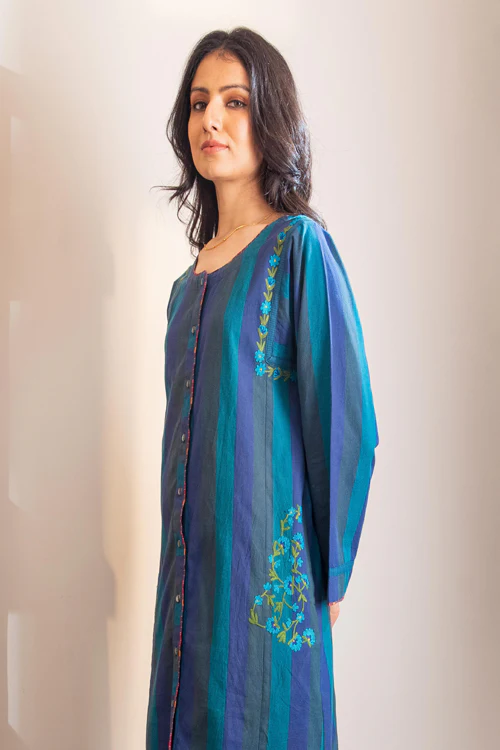 Rangsutra Haveli Crewel Blue Kimono Sleeve Kurta - Image 7