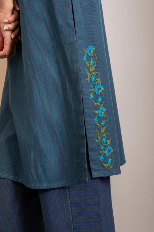 Rangsutra Haveli Crewel Blue Kurta - Image 2