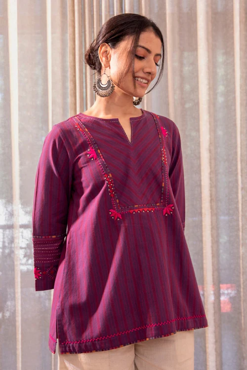 Rangsutra Haveli Soof Violet Hand Embroidered Flared Top - Image 4