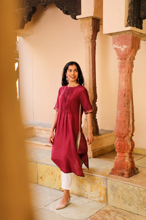 Rangsutra Juhi Maroon Kurta With Crewel Embroidery - Image 7