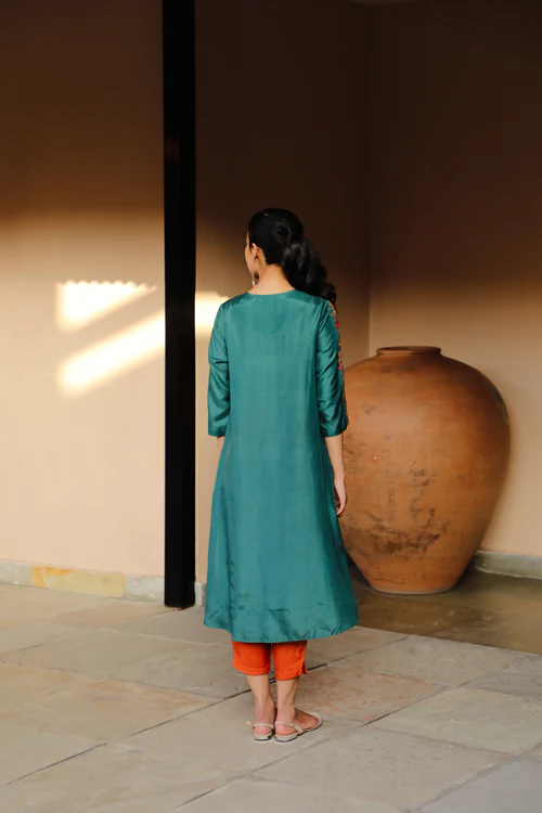 Rangsutra Juhi Teal Green Kurta With Crewel Embroidered Sleeves - Image 4