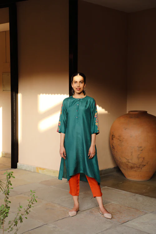 Rangsutra Juhi Teal Green Kurta With Crewel Embroidered Sleeves - Image 5
