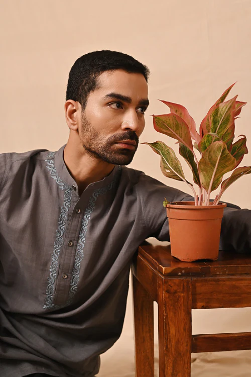 Rangsutra Ronav Grey Chikankari Embroidered Long Kurta - Image 3