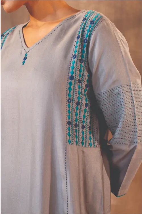 Rangsutra Ruhani Grey Flared Cotton Silk Kurta With Soof Hand Embroidery - Image 6