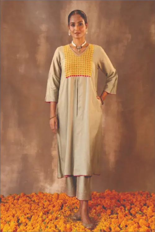 Rangsutra Ruhani Sage Green A-Line Cotton Silk Kurta With Pakka Hand Embroidery