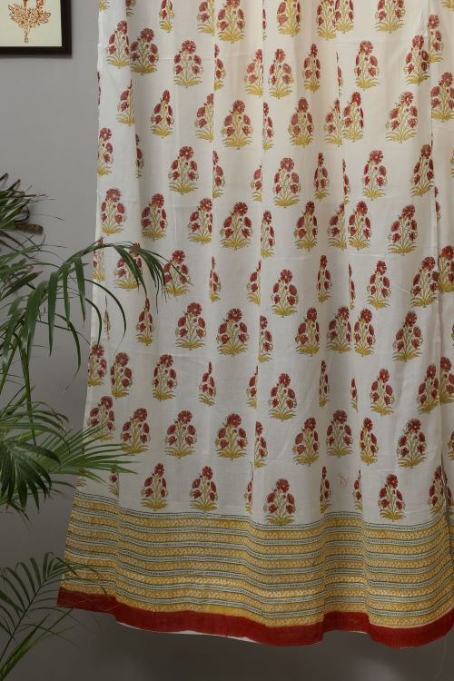 Sooti Syahi Red Daisy Hand Block Printed Door Curtain - Image 3