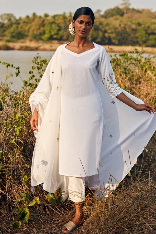 Okhai 'Reverie' Hand Embroidered Pure Cotton Kurta-Pant-Dupatta Set - Image 3