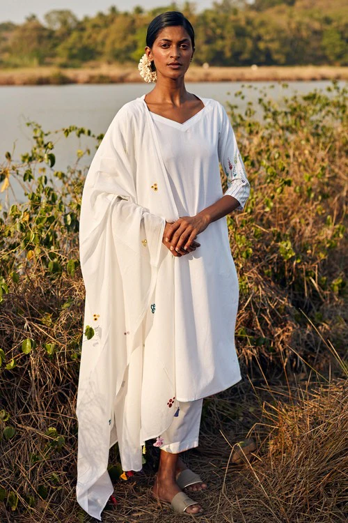 Okhai 'Reverie' Hand Embroidered Pure Cotton Kurta-Pant-Dupatta Set - Image 7