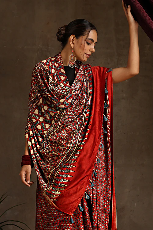 Tenaaro Ajrakh Hand Block Printed Modal Satin Saree - Image 6