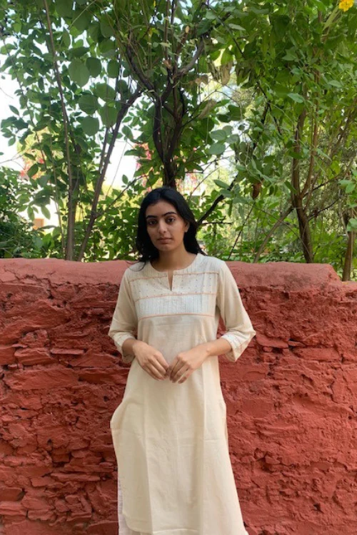 Sadhna 'Aagunch' White Applique And Tanka Work Long Handwoven Cotton Kurta - Image 3