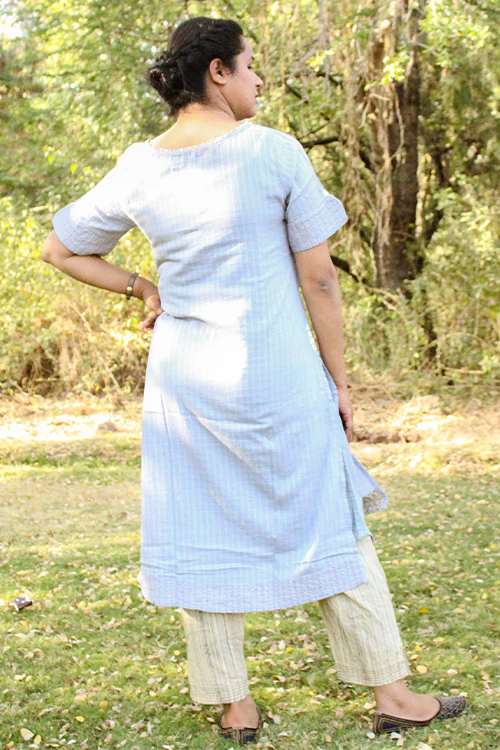 Sadhna 'Bindani' Grey Dabu Print Cotton Long Kurta - Image 3
