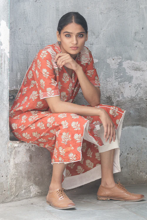 Sadhna 'phutri' Maroon high low kurta - Image 4