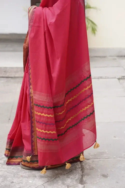 Sadhna"Pankhuri"Pink Cotton Applique Saree - Image 3