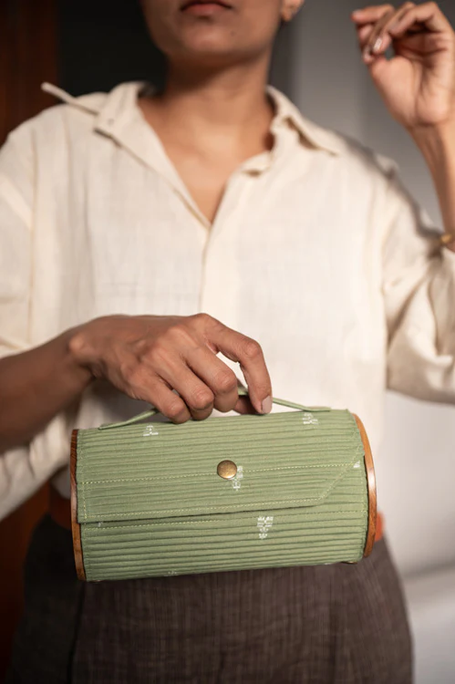Lukka Chuppi Sage & Fog Round Clutch - Changeable Sleeve - Image 3