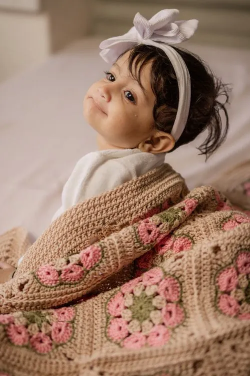 Samoolam Blush Bloom Blanket - Image 3