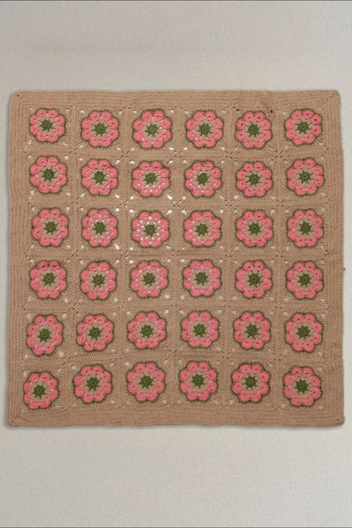 Samoolam Blush Bloom Blanket - Image 5