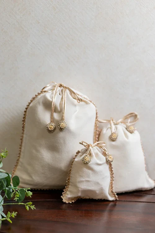 Samoolam Festive Gift Pouch (Set Of 3)- Off White