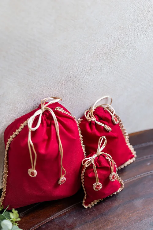 Samoolam Festive Gift Pouch (Set Of 3) - Red - Image 4