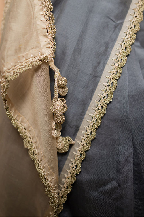 Samoolam Grey & Champagne Lavanya handwoven sarees - Image 3