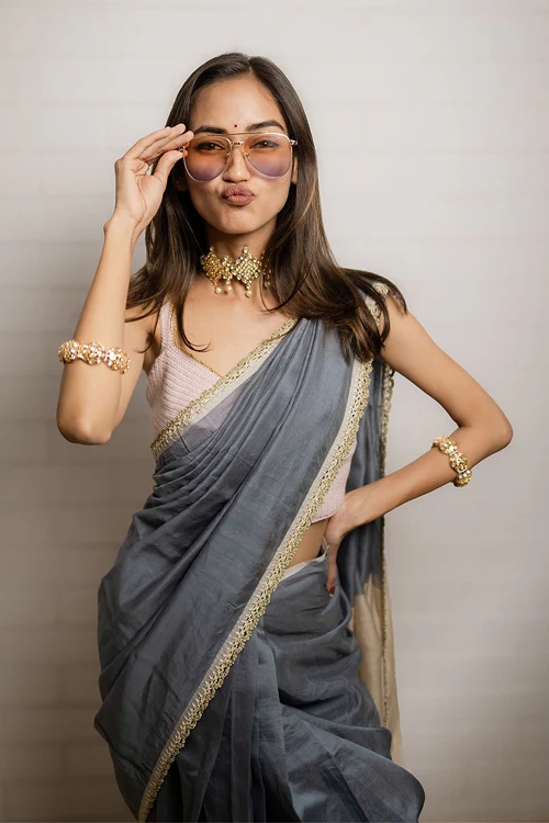 Samoolam Grey & Champagne Lavanya handwoven sarees - Image 4