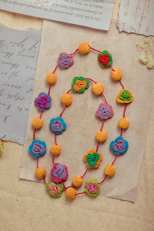 Samoolam Gulnaar Colorful Spring Roses - Bead String Necklace - Image 3