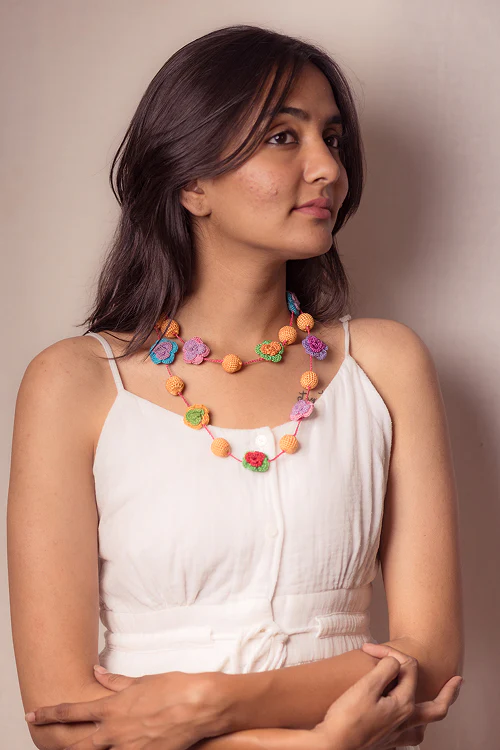 Samoolam Gulnaar Colorful Spring Roses - Bead String Necklace - Image 4