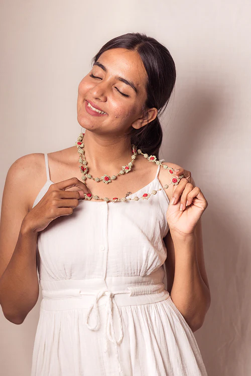 Samoolam Gulnaar Gold Daisies - Bead Necklace - Image 3