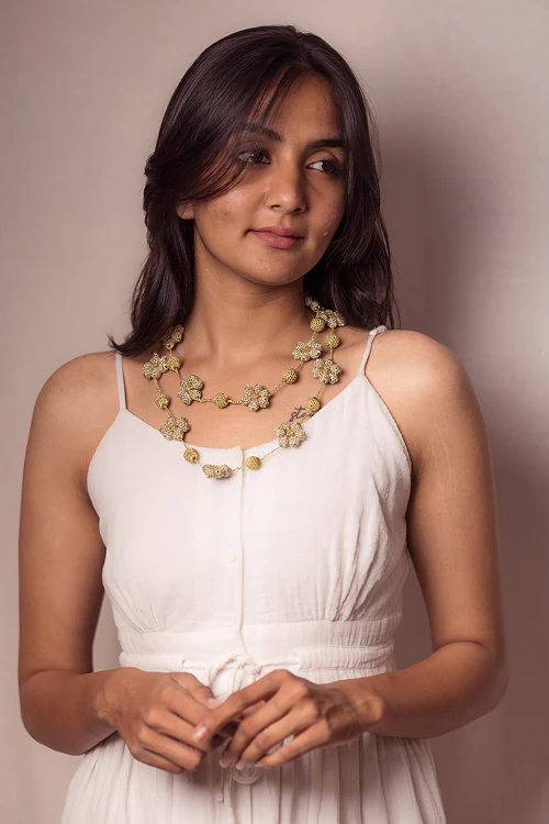 Samoolam Gulnaar Gold Daisy - Bead String Necklace - Image 3