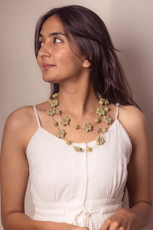 Samoolam Gulnaar Gold Daisy - Bead String Necklace - Image 5