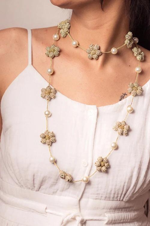 Samoolam Gulnaar Gold Daisy - Pearl String Necklace