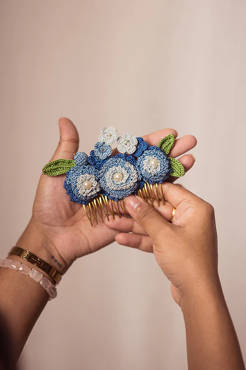Samoolam Guncha Blue Daisy Bush - Hair Comb Pin - Image 2