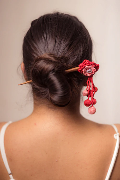 Samoolam Guncha Coral Red Dahlia Bunch - Hairstick