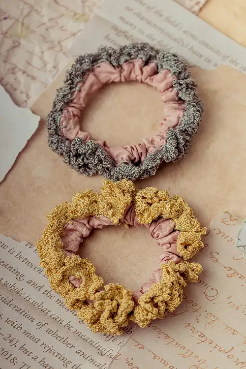 Samoolam Guncha Grey Yellow Pastel Bloom Scrunchie (Set of 2) - Image 2