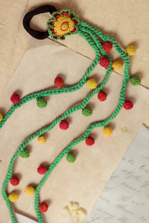 Samoolam Guncha Multicolored Bead Parandi - Image 5