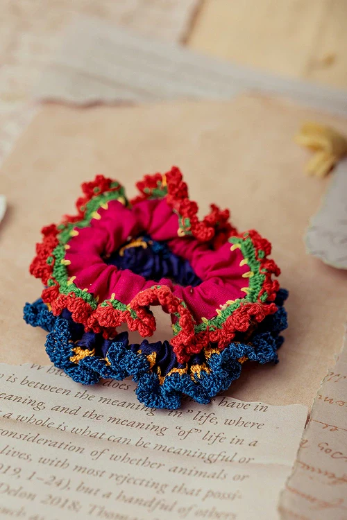 Samoolam Guncha Red Indigo Pop Bloom Scrunchie (Set of 2) - Image 4