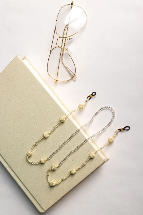 Samoolam Handmade Crochet Beaded Spec Chain-Off White