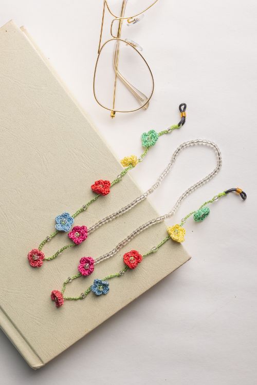 Samoolam Handmade Crochet Floral Trail Spec Chain-Multicolour - Image 2