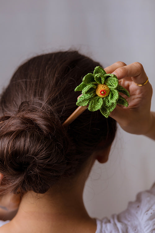Samoolam Handmade Crochet Hairstick ~ Green Camelia