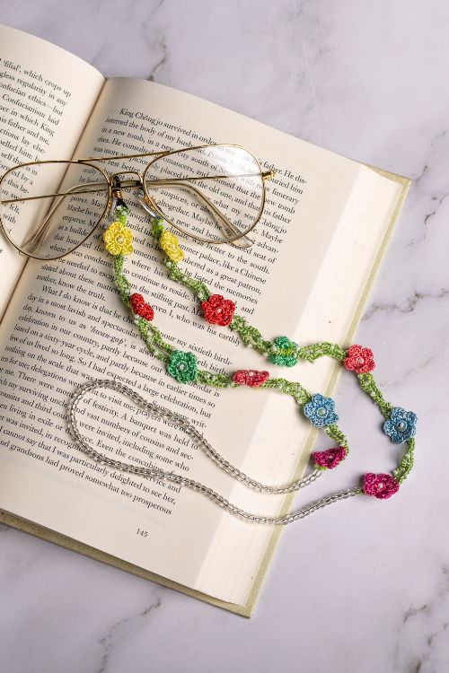 Samoolam Handmade Crochet Wild Roses Spec Chain-Multicolour - Image 2